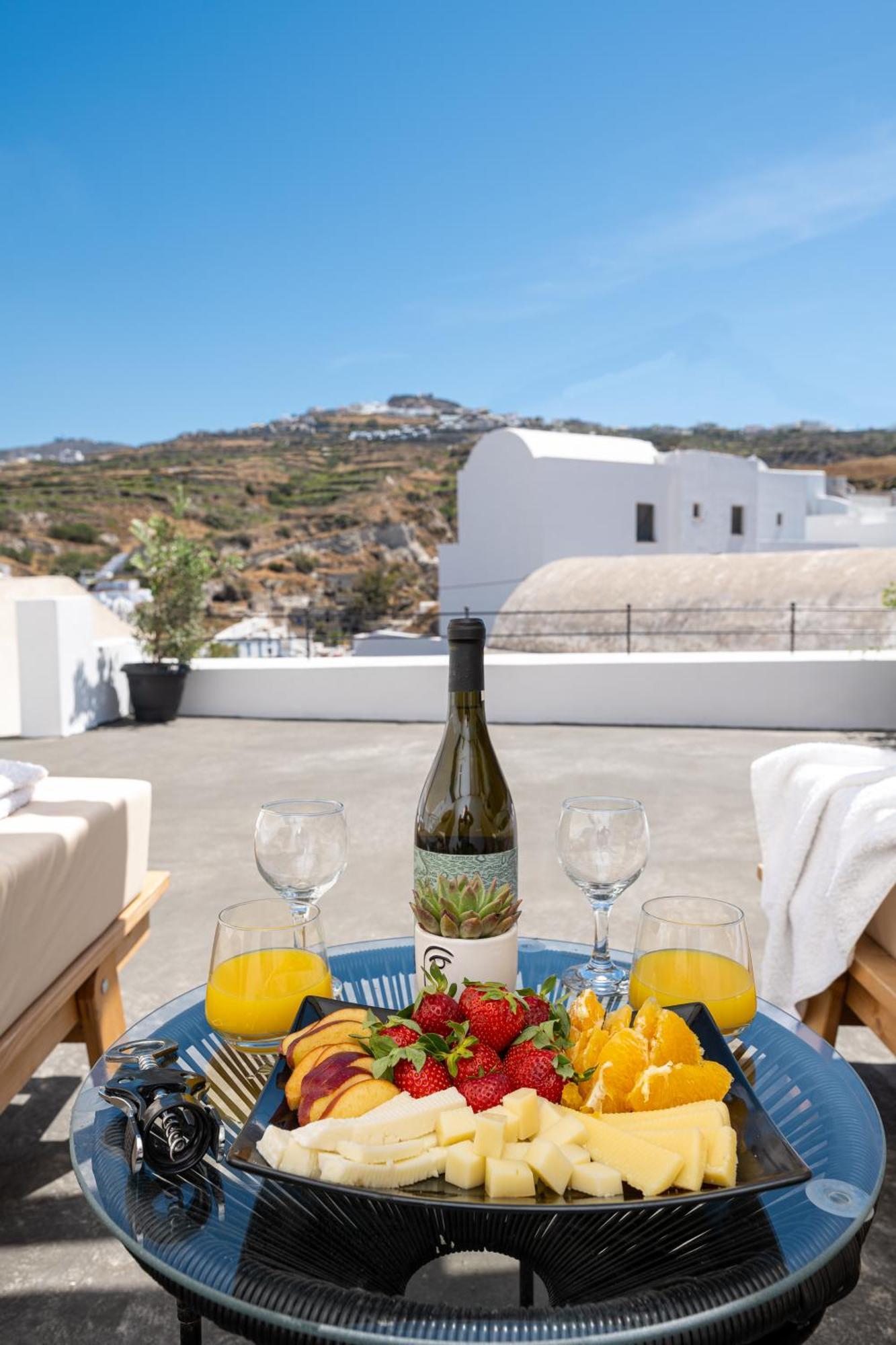 Angeleve Villa With Private Jacuzzi Fira  Exterior photo