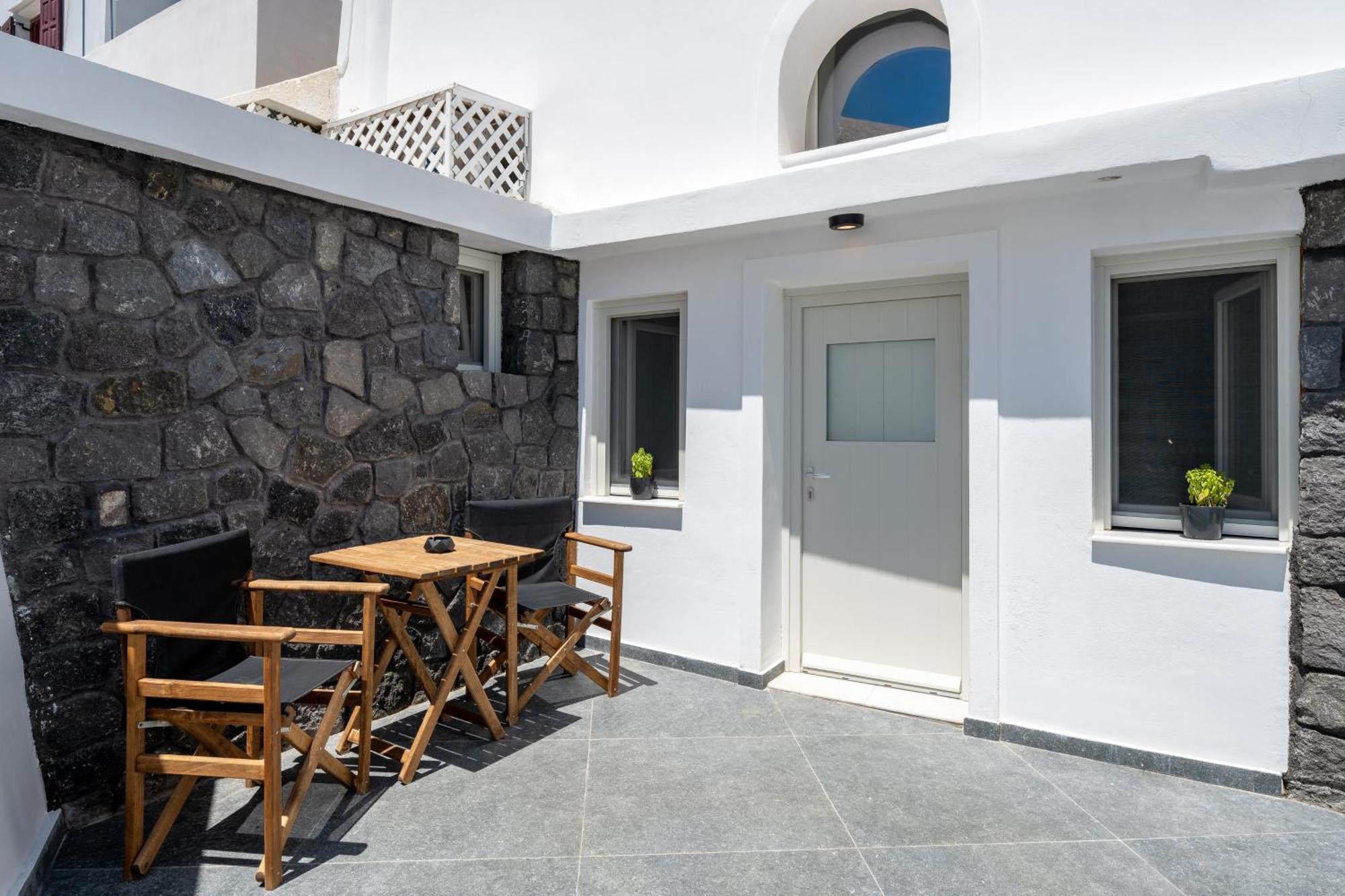 Angeleve Villa With Private Jacuzzi Fira  Exterior photo